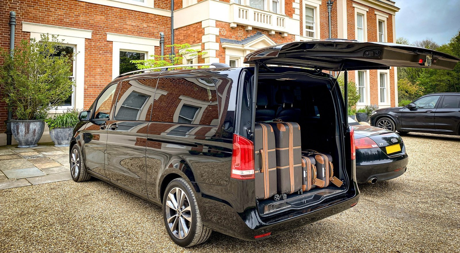 Mercedes V Class Chauffeur Service – V Class Hire London