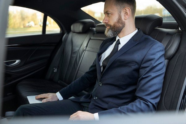 Corporate Car Service – Enhance Your Business Travel