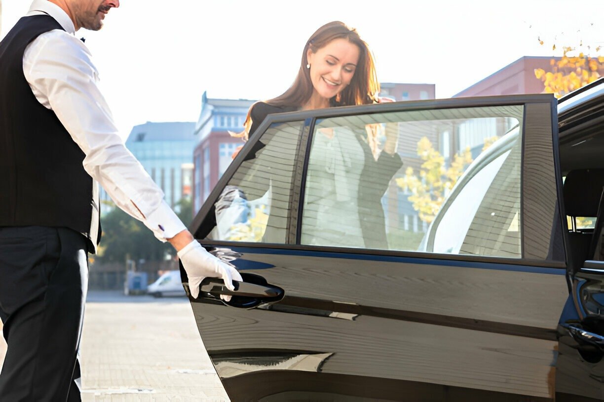 Corporate Chauffeur Car For Your Business Travel