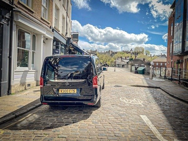 Mercedes V Class Chauffeur For Airport Transfers