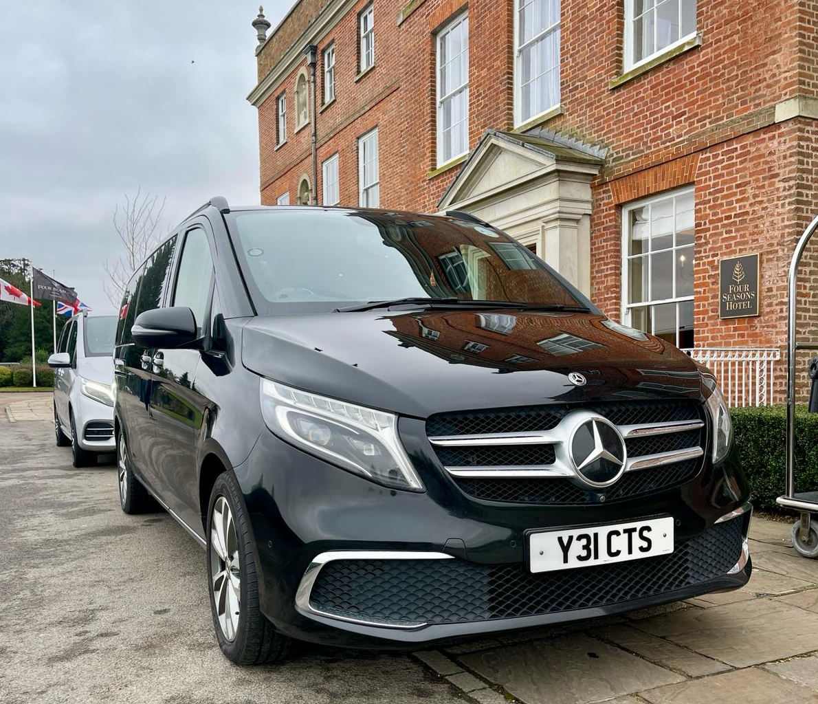 Why Executives Choose the Mercedes V-Class Chauffeur Car for Business Meetings