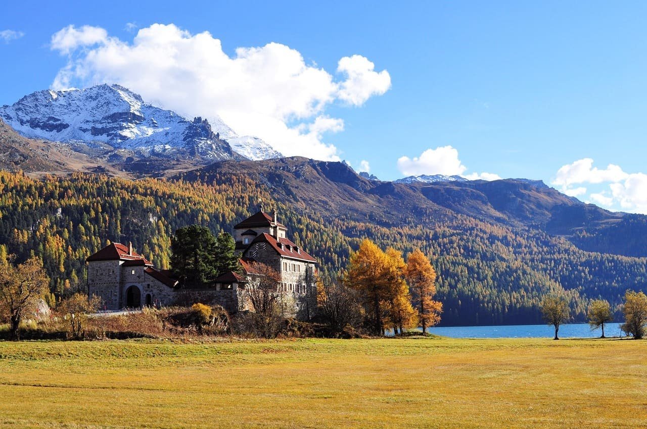 Luxury Alpine Retreats – Zermatt, St. Moritz, Gstaad