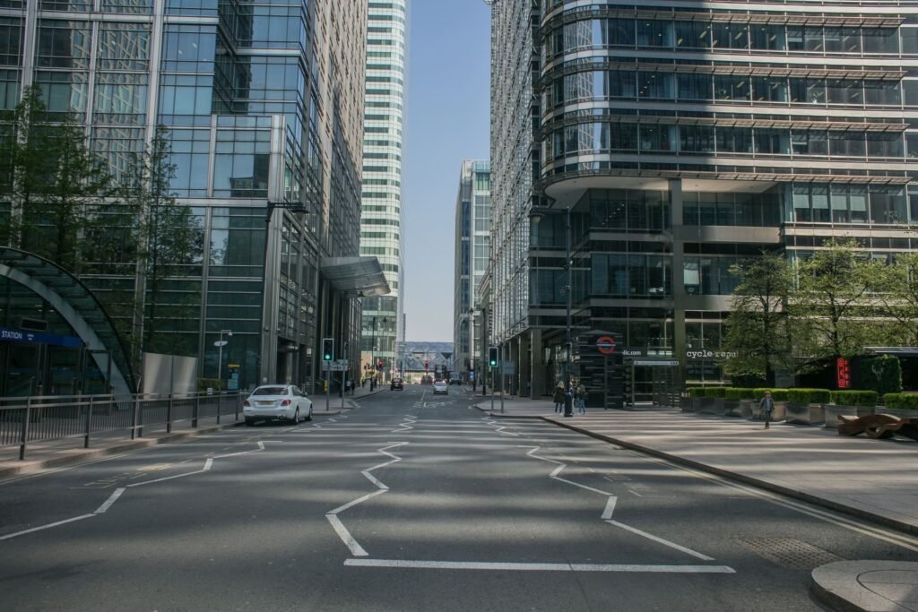 Chauffeur Service in Canary Wharf London