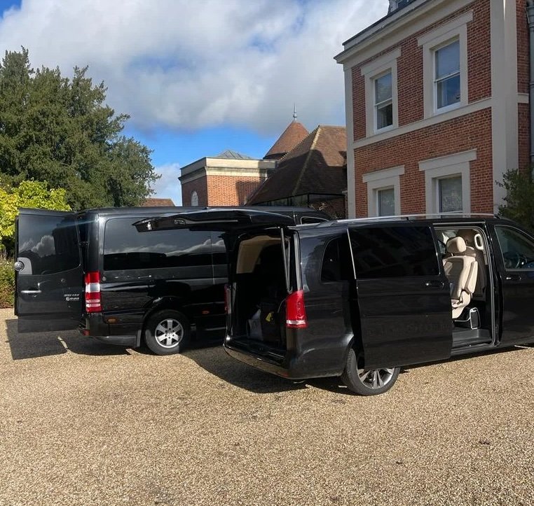 Airport Transfers for Large Groups: Why Chauffeur MPVs Are the Best Choice
