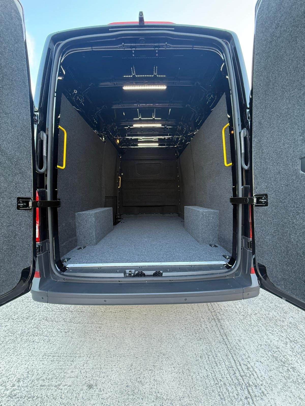 The Difference Between Luggage Transportation and Luggage Handling