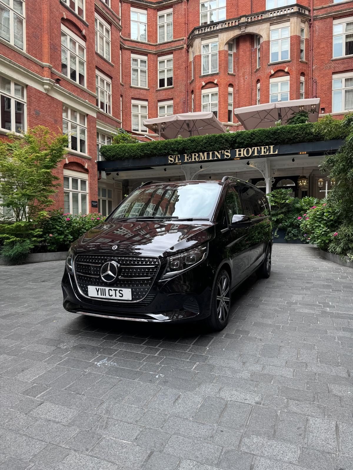 Chauffeur Service to St. Ermin’s Hotel, London