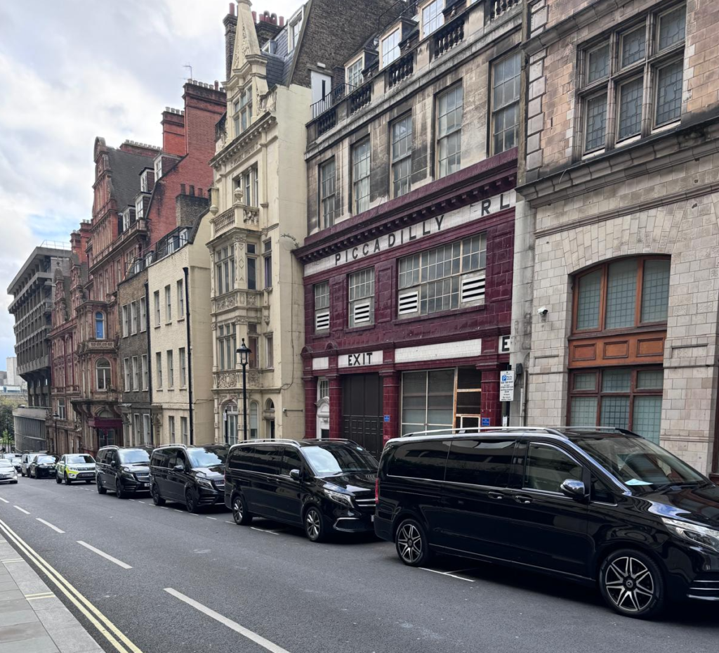 mercedes V class chauffeur car